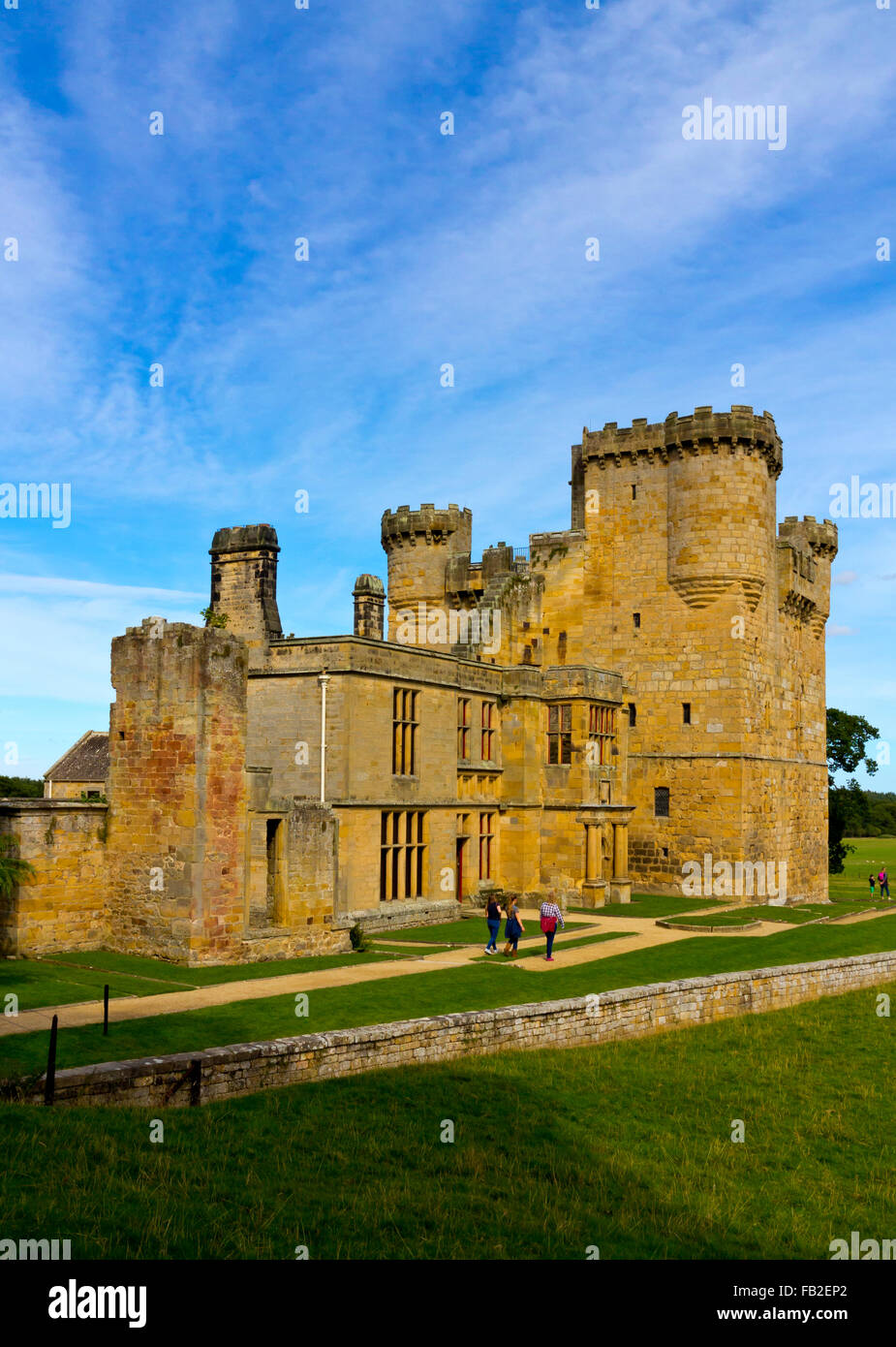 Castillo Belsay un 14th-century castillo medieval en Northumberland, Inglaterra un monumento antiguo planificado Foto de stock