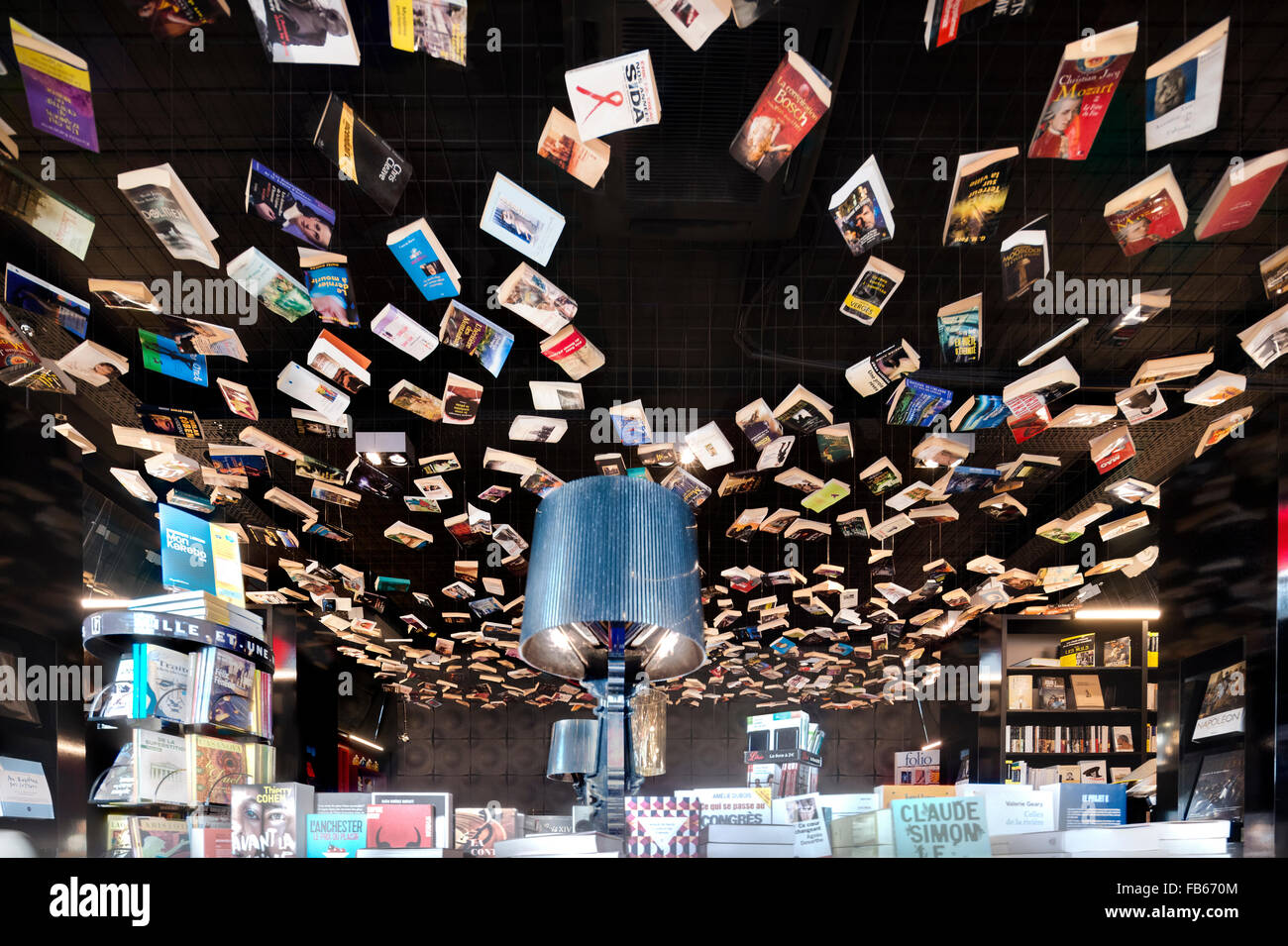 Bruselas Cook & libro Book Shop tienda combinado con restaurante. Una de las librerías más hermosas en el mundo. Foto de stock