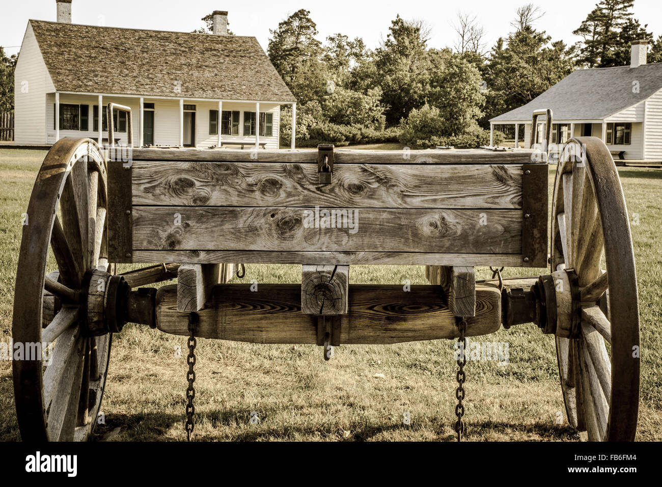 Vagón de madera Vintage en exhibición en Fort Wilkins State Historical Park. El estado dispone de un parque de 1800s US Army fort. Foto de stock