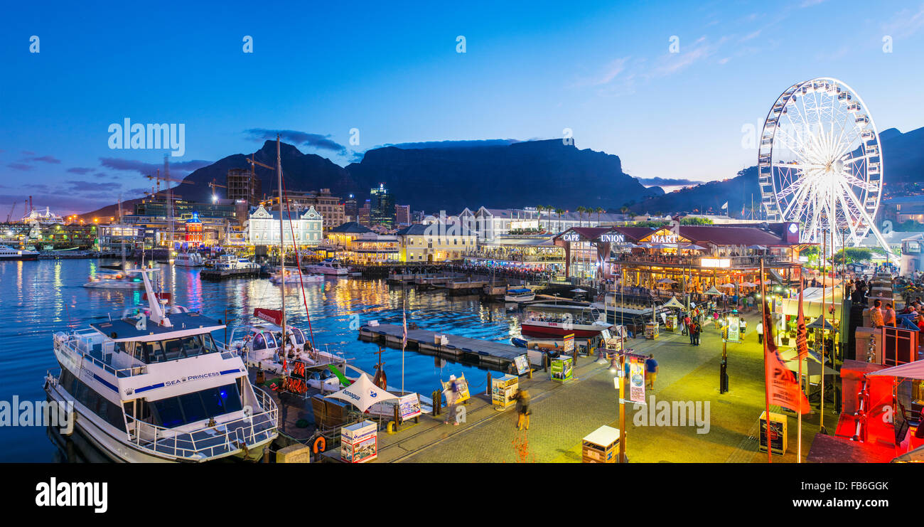 El Victoria & Alfred Waterfront en Ciudad del Cabo, Sudáfrica Foto de stock