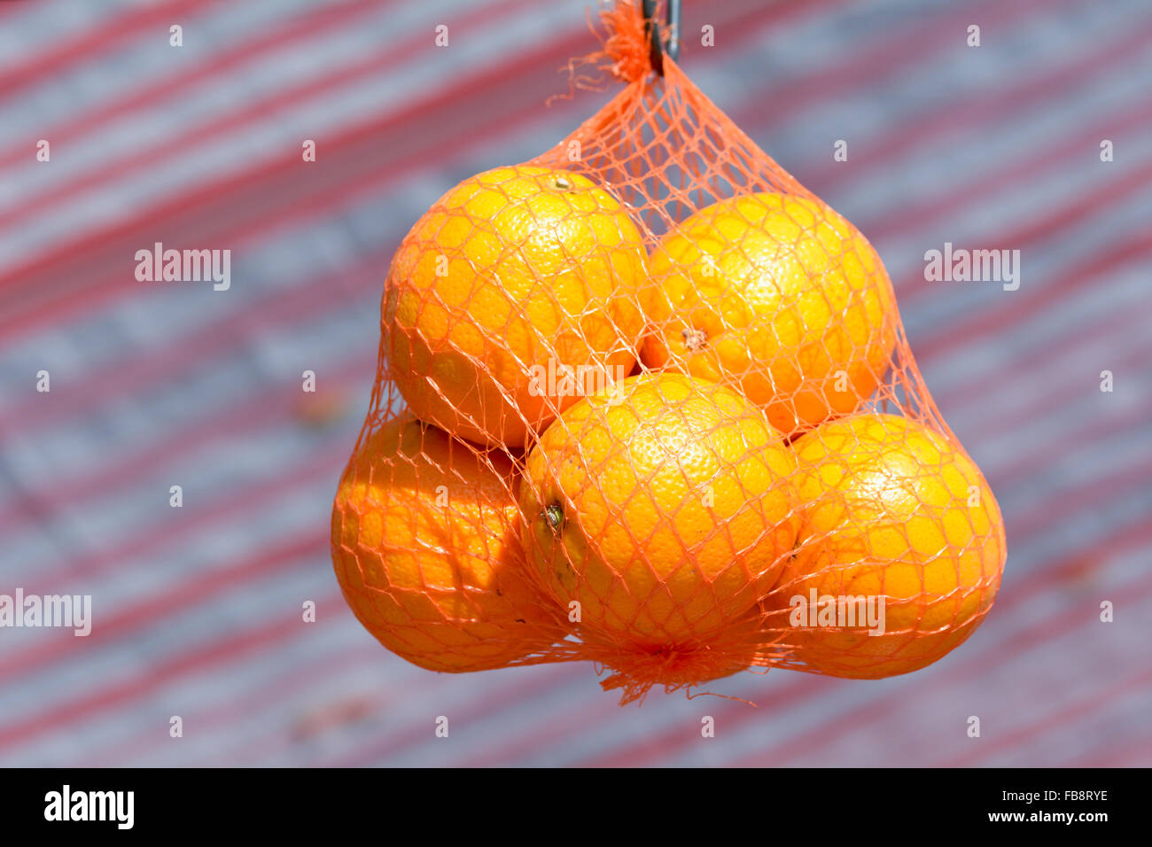 Bolsas de naranjas e de alta resolución - Alamy