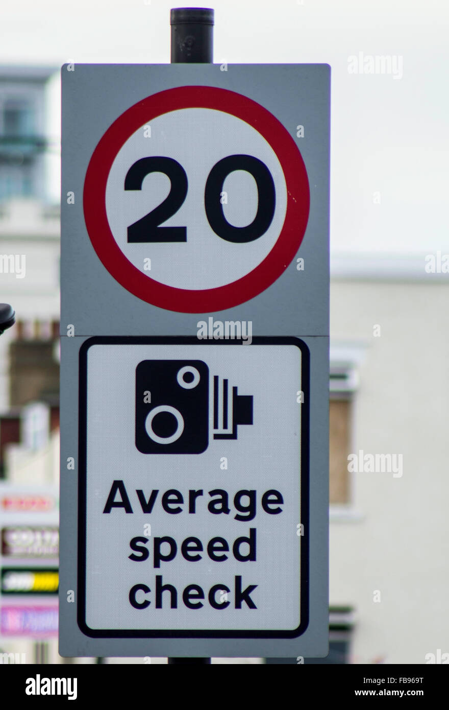 20mph velocidad media casilla firmar Fotografía de stock - Alamy