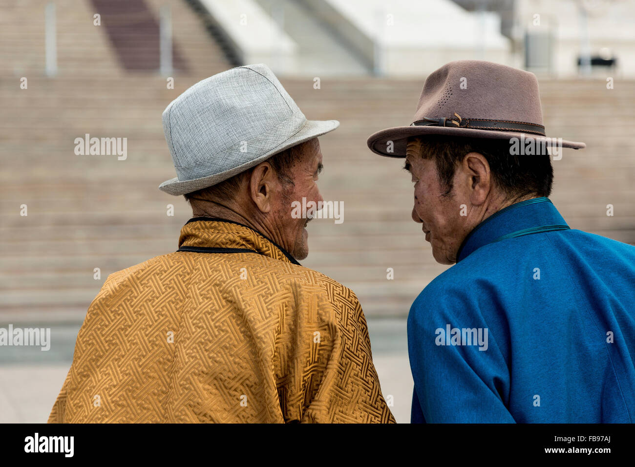 Viejos amigos mayores fotografías e imágenes de alta resolución Alamy