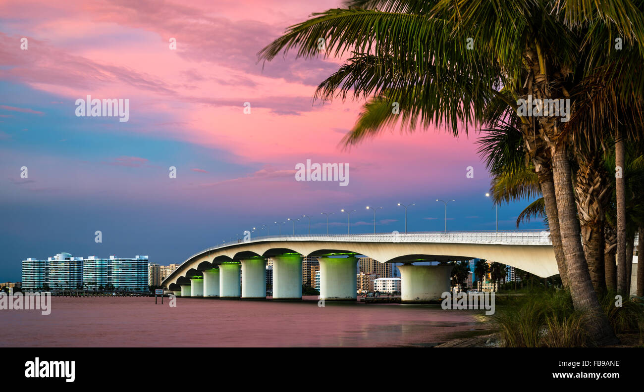 Sarasota florida bridge sunset fotografías e imágenes de alta ...