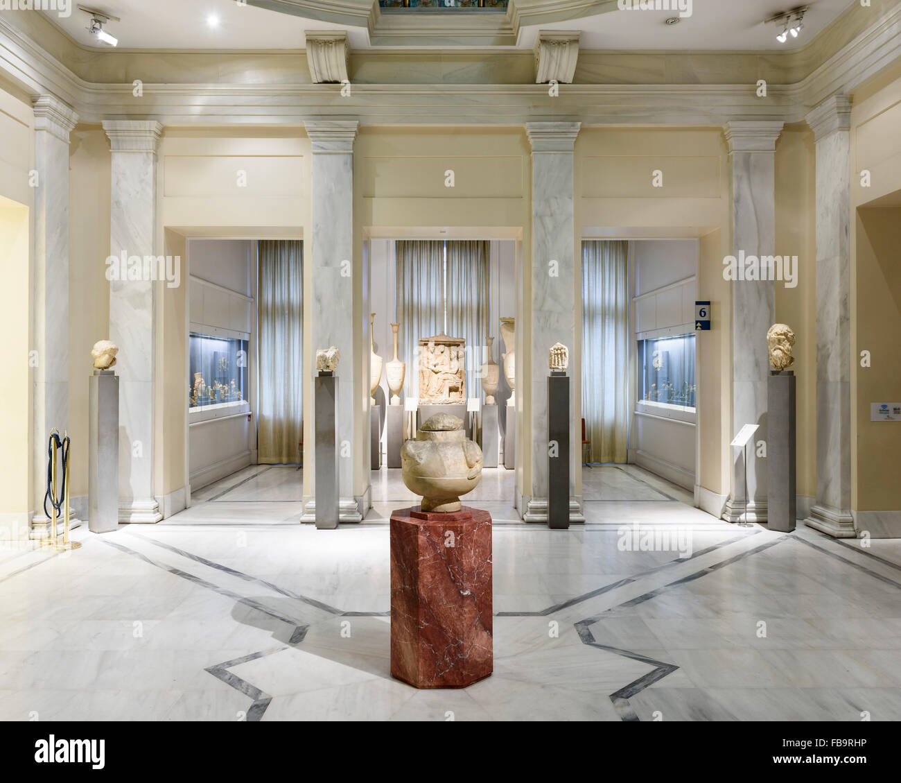 El Museo Benaki, fundado en 1930. Incluye el arte griego de todas las épocas. Instituciones de Athens, Atenas, Grecia. Arquitecto: N/A, 2015. Foto de stock