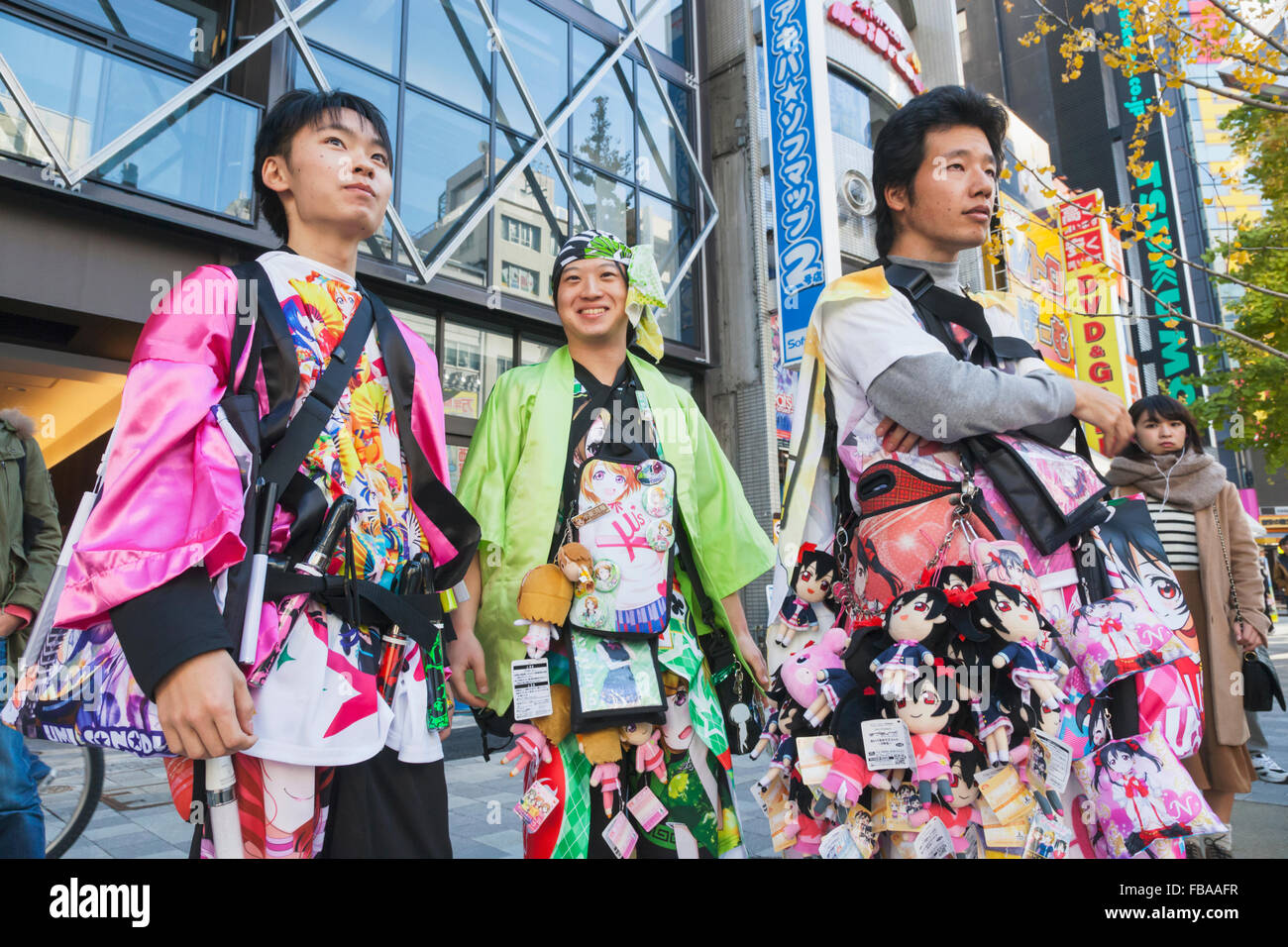 Intentan sin éxito prohibir en Japón cosplay de hombres vestidos de mujer