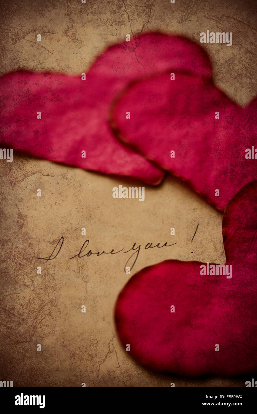 Tres corazones del Día de San Valentín con las palabras 'I love you' Foto de stock