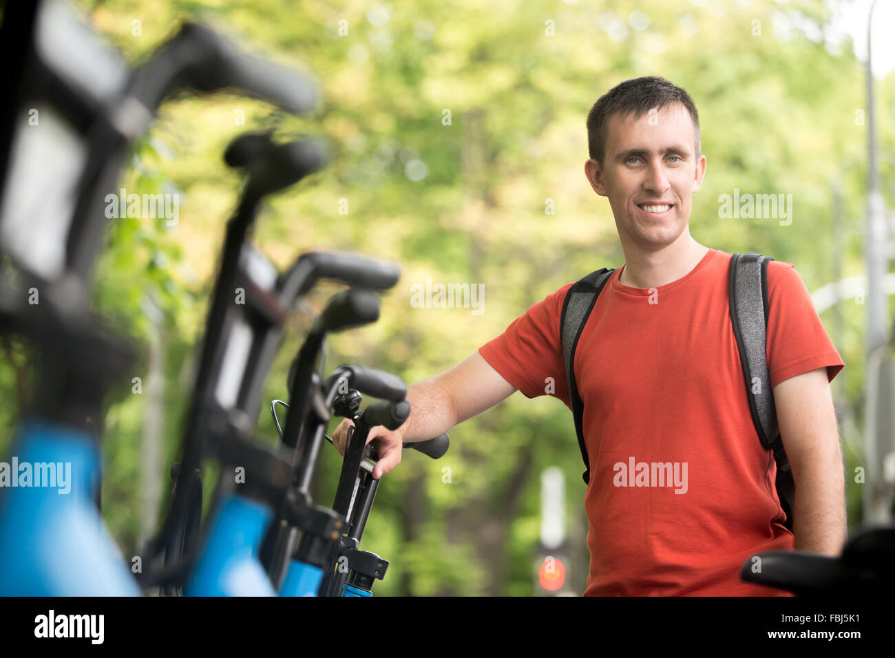 Alquiler de bicicletas turisticas fotografías e imágenes de alta resolución  - Página 5 - Alamy