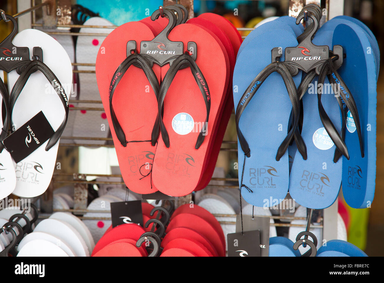 Flops ( chanclas) para la venta en un almacén de Ripcurl en Bay, Australia Fotografía de stock - Alamy