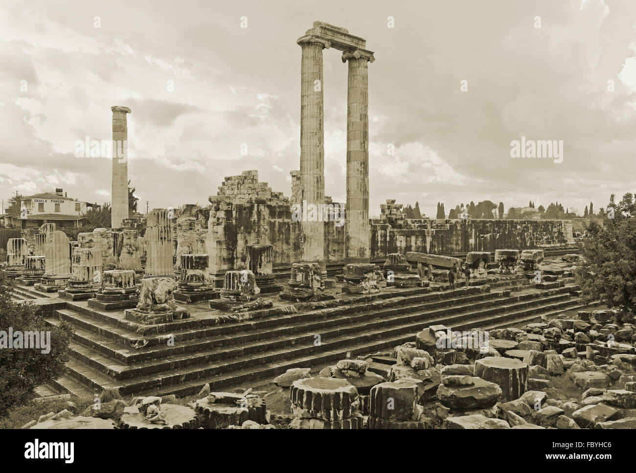 Ruinas del antiguo templo de Apolo en Didyma Foto de stock