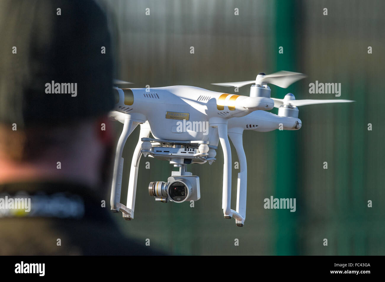 Controlador de drones fotografías e imágenes de alta resolución - Página 8  - Alamy
