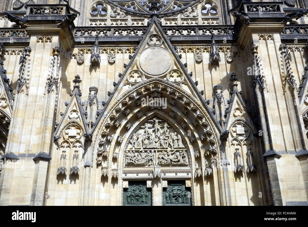 St.-Veits-Dom en Prag Foto de stock