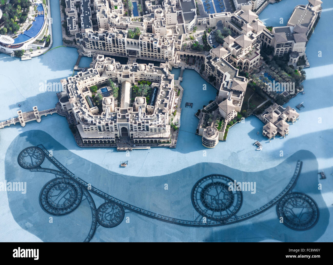 Edificios en el emirato de Dubai. Foto de stock