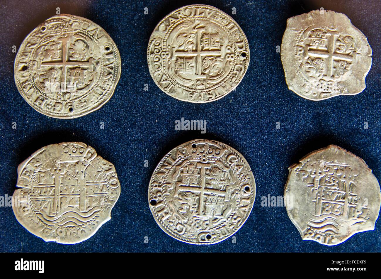 Old spanish coins fotografías e imágenes de alta resolución - Alamy