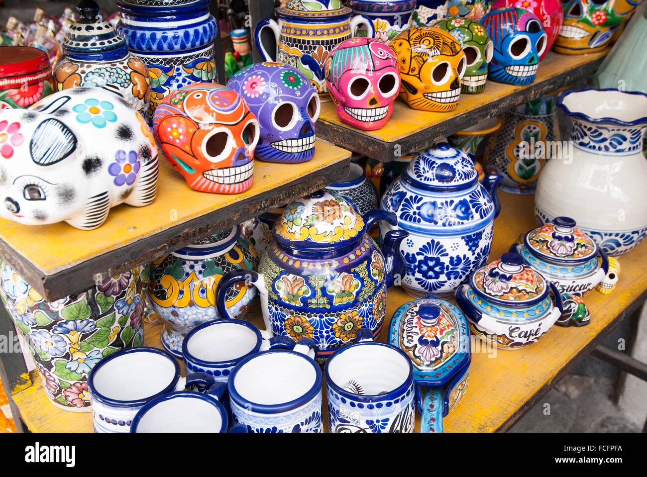 Mexico ceramics fotografías e imágenes de alta resolución - Alamy