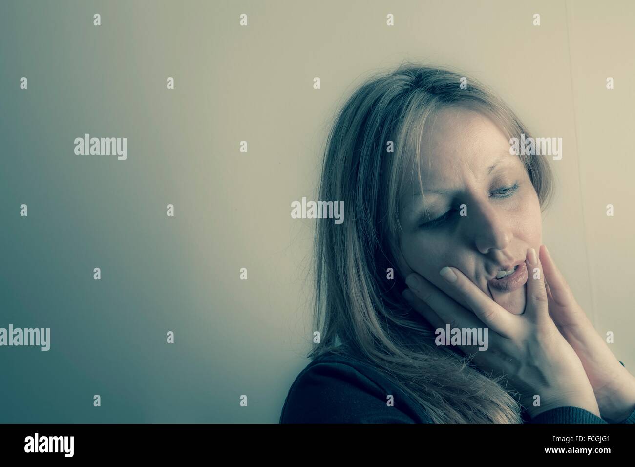 Mujer de cuarenta años Fotografía de stock - Alamy