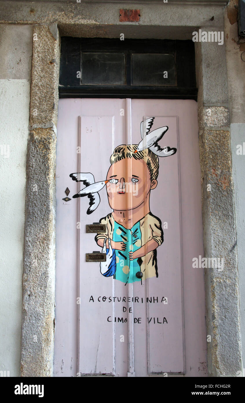 Ilustración de una puerta en Porto Foto de stock