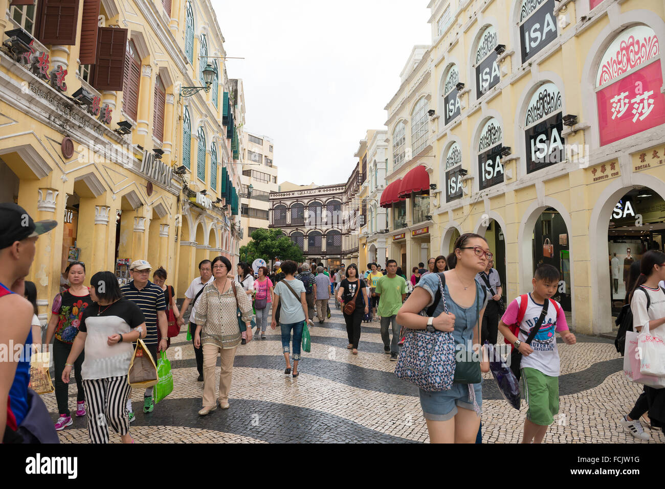 MACAO - Junio 25, 2015: el centro histórico de Macao-Senado Square en Macao, China el 25 de junio de 2015. El centro histórico de Macao fue Foto de stock