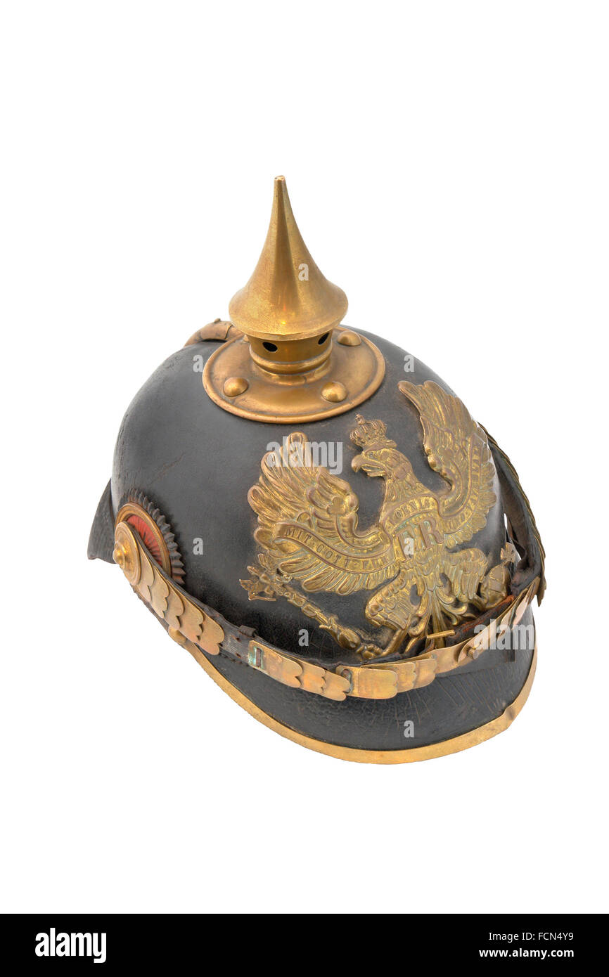 Alemán antiguo helm (WWI) llamado Pickelhaube (Helm) alcanzó su punto más alto. Alemania Foto de stock