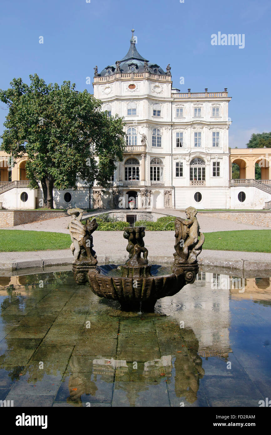 Ploskovice castillo - el famoso castillo barroco, República Checa Foto de stock