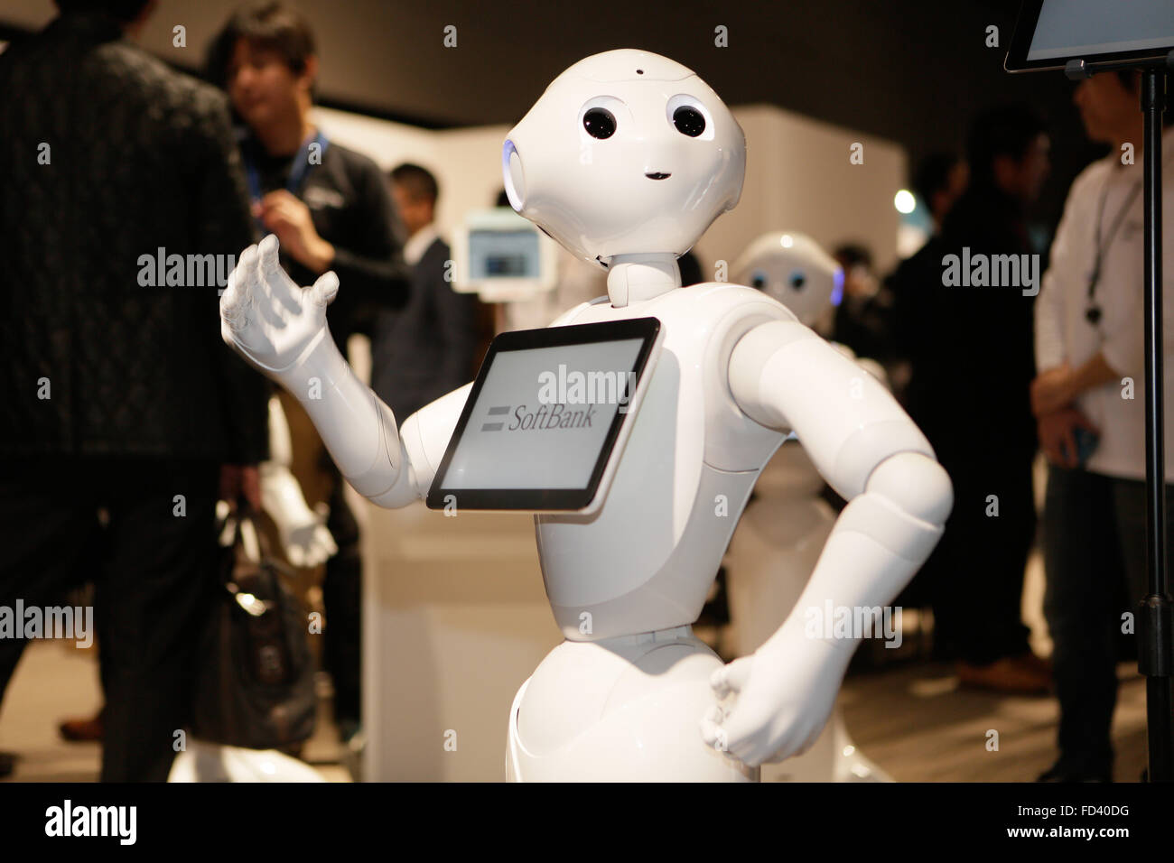 Robot staffed fotografías e imágenes de alta resolución - Alamy