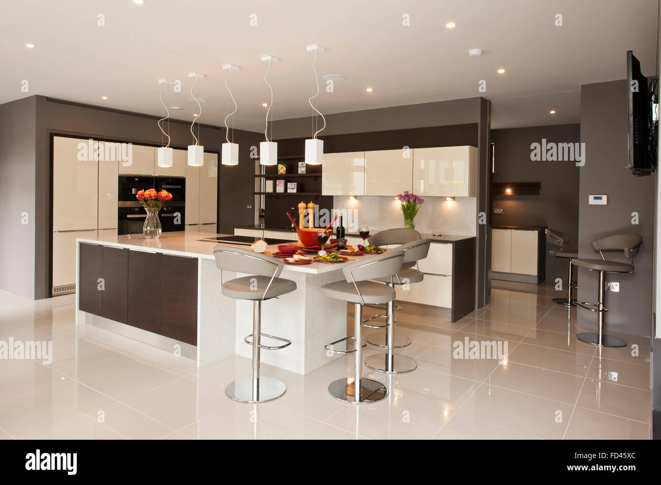 En el interior de una cocina contemporánea. Foto de stock