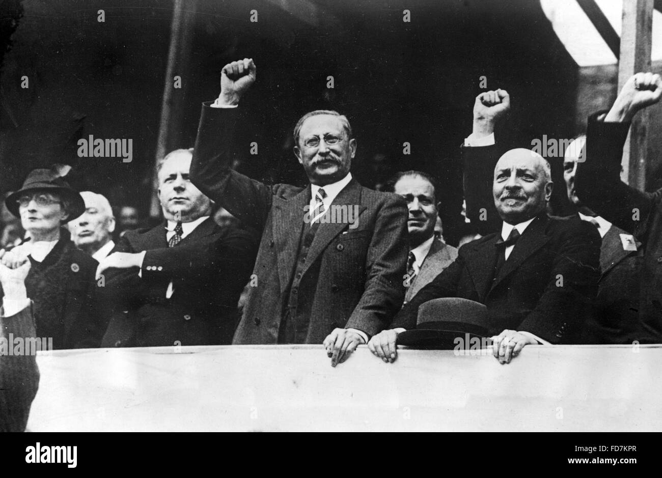 Leon Blum Y Roger Salengro En Paris 1936 Fotografia De Stock Alamy