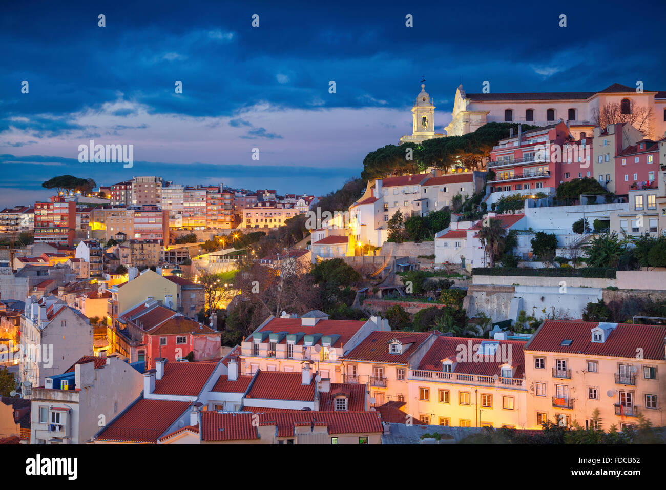 Lisboa. Imagen de Lisboa, Portugal, durante la hora azul crepúsculo. Foto de stock