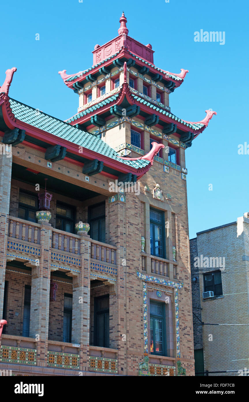 Chicago, Illinois, Estados Unidos de América: Chinatown y Pui Tak Centre, un centro comunitario basado en la iglesia Foto de stock