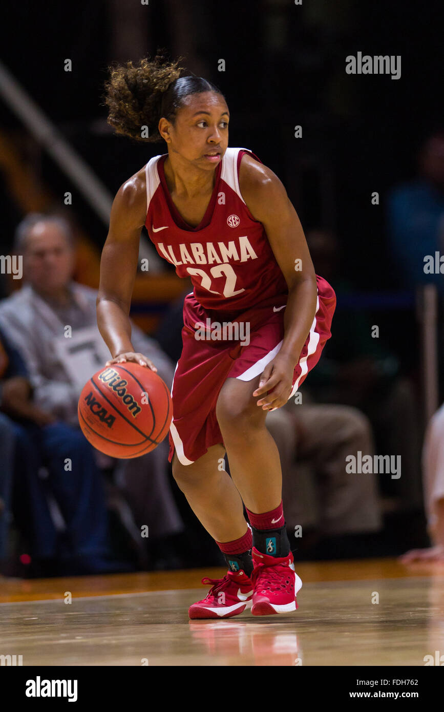 Enero 31, 2016: Karyla Middlebrook #22 de la Alabama Crimson Tide durante el juego de baloncesto NCAA entre la Universidad de Tennessee Lady voluntarios y la Universidad de Alabama Crimson Tide en Thompson Boling Arena en Knoxville TN Tim Gangloff/CSM Foto de stock