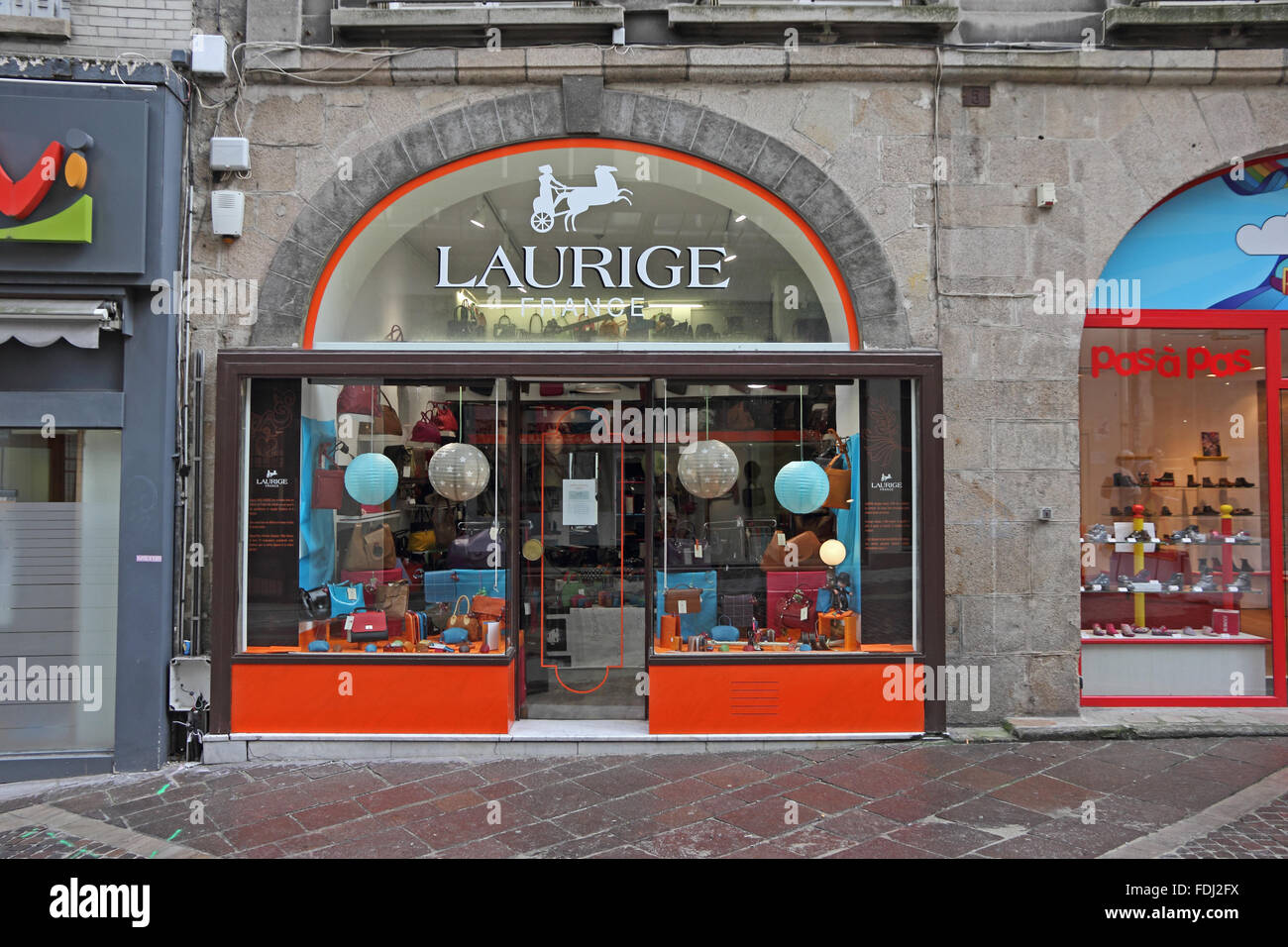 Laurige tienda de artículos de cuero hechos a mano, Limoges, Francia Foto de stock
