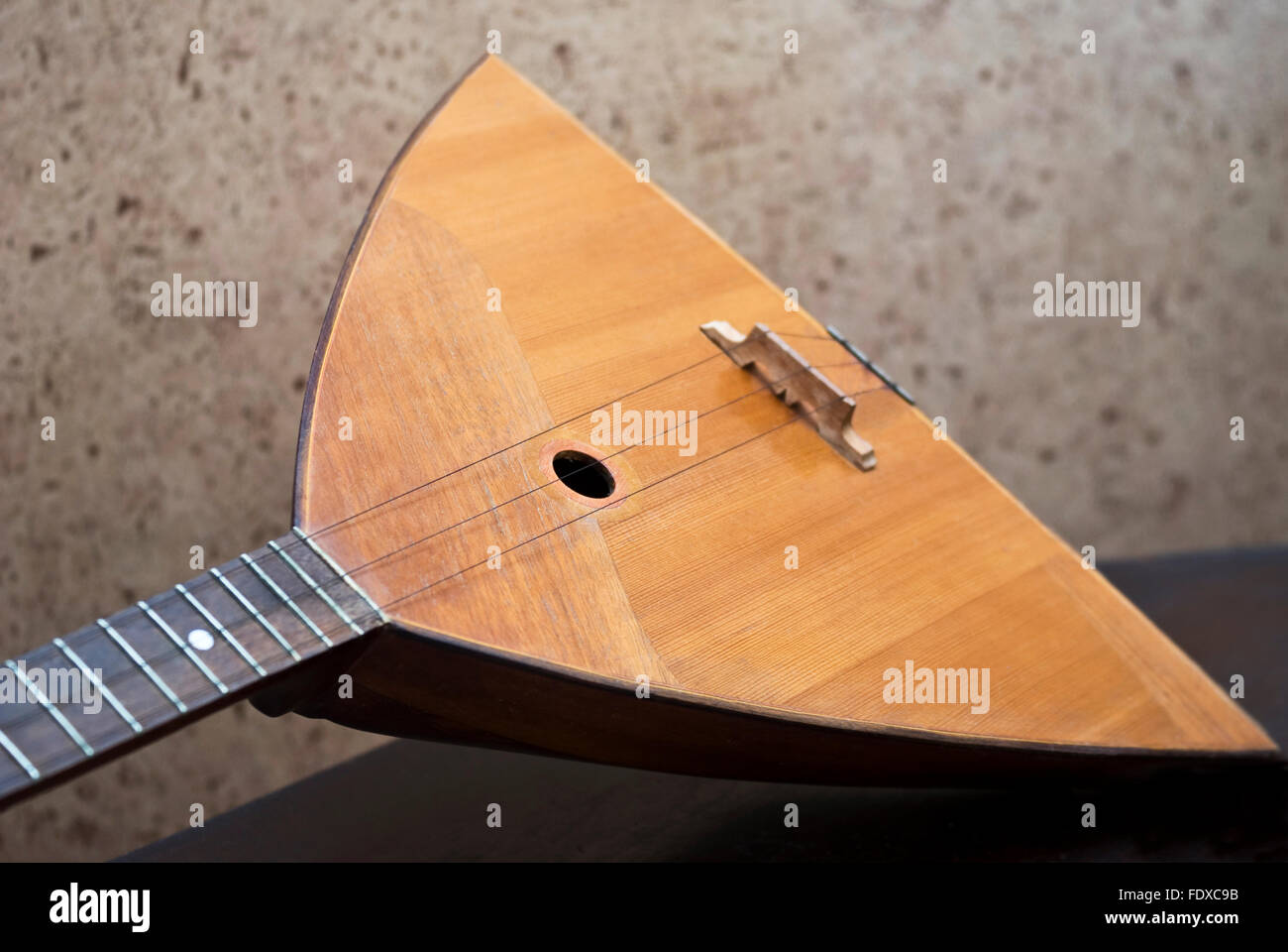 La balalaika es un instrumento musical de cuerdas Ruso Fotografía de stock  - Alamy