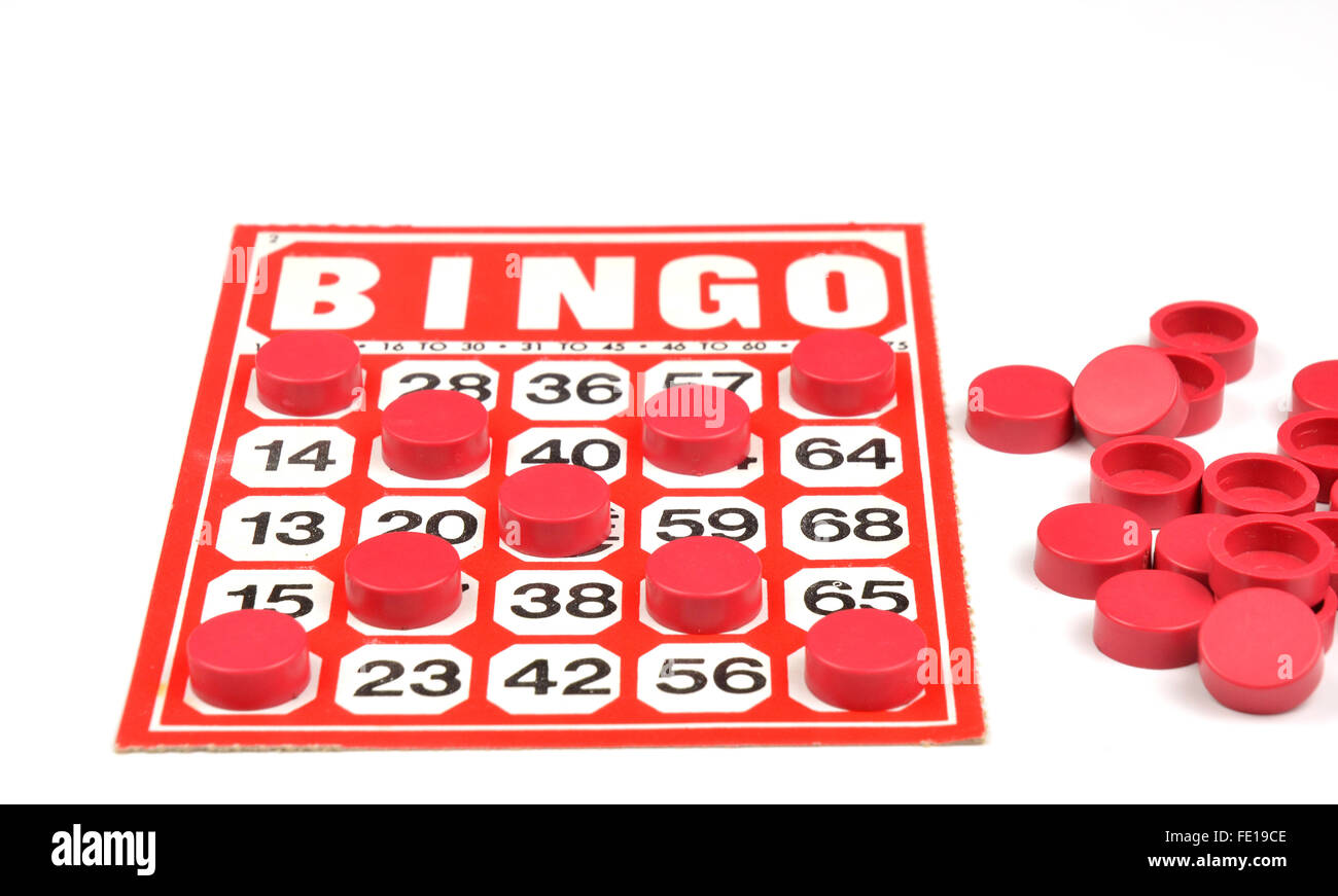 Rojo con tarjeta de bingo ganar fichas Foto de stock