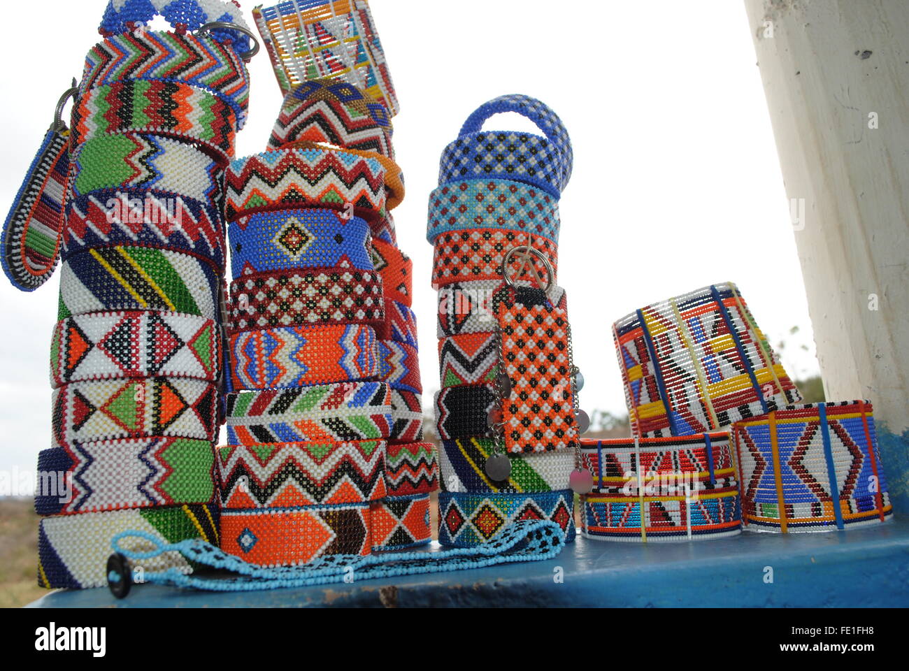Torre de abalorios, abalorios adornos de África Kenia tribu Maasai Foto de stock