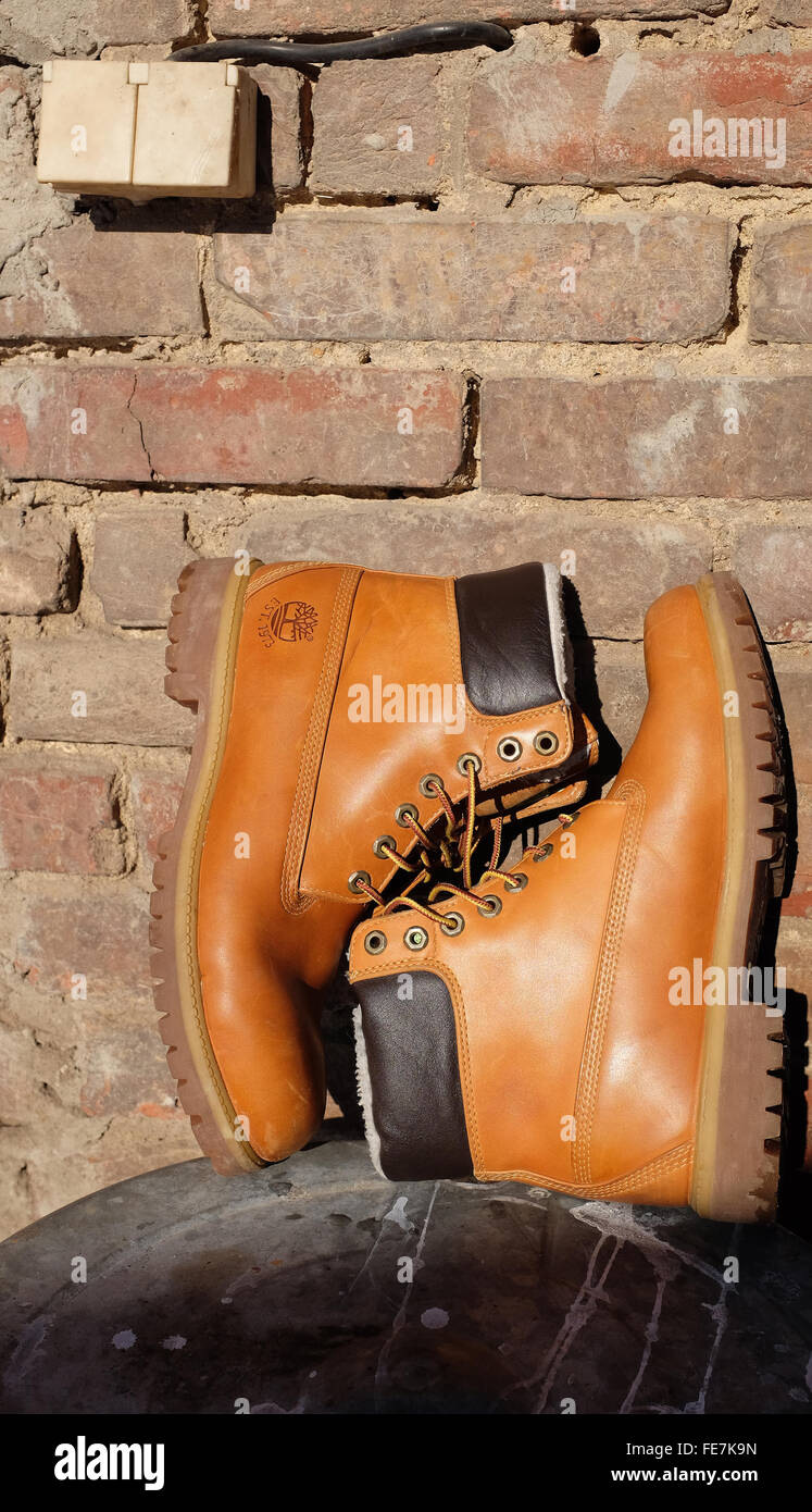 La marca Timberland botas de cuero de invierno Fotografía de stock - Alamy