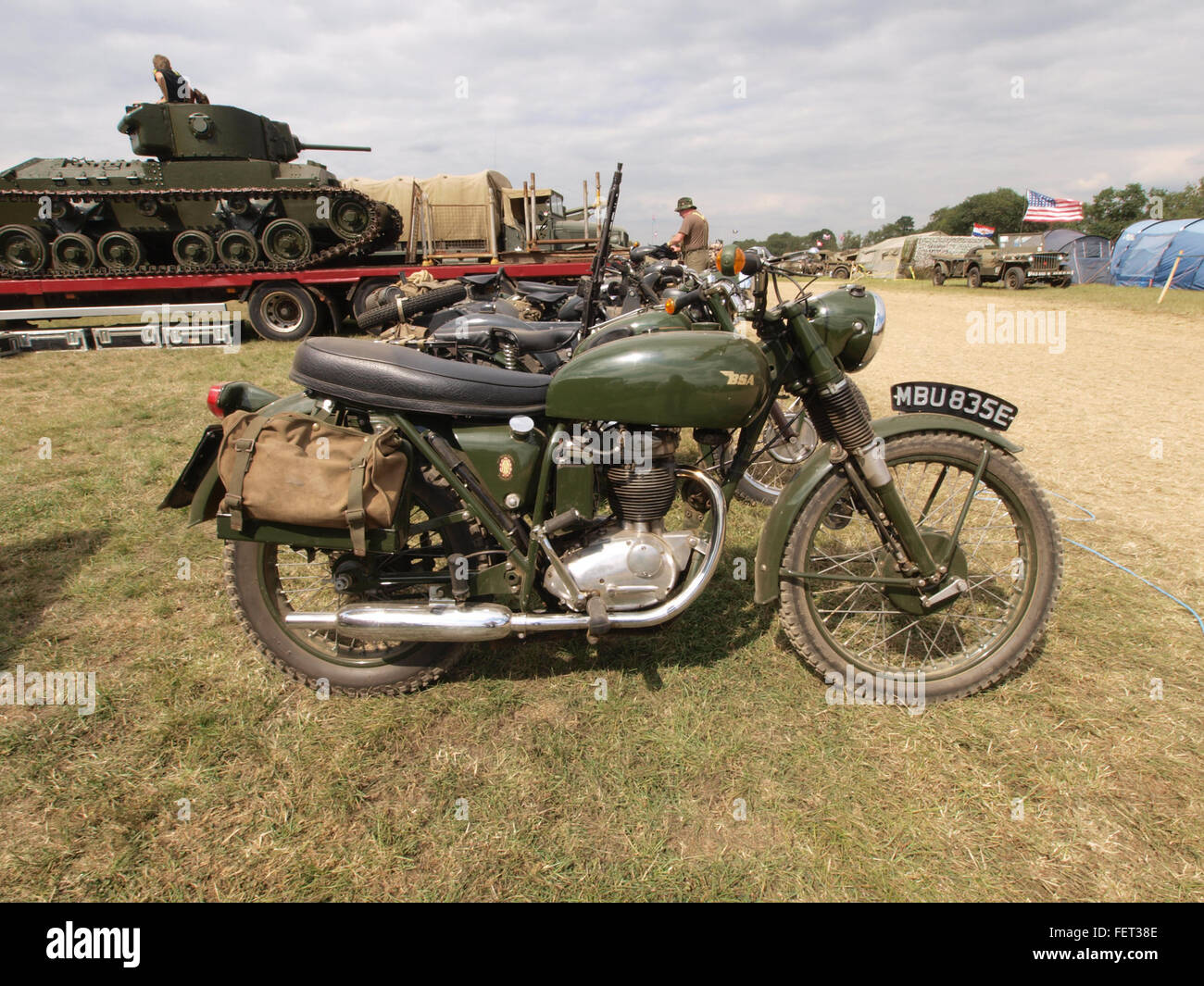 BSA moto militar en Guerra y Paz Mostrar Foto de stock