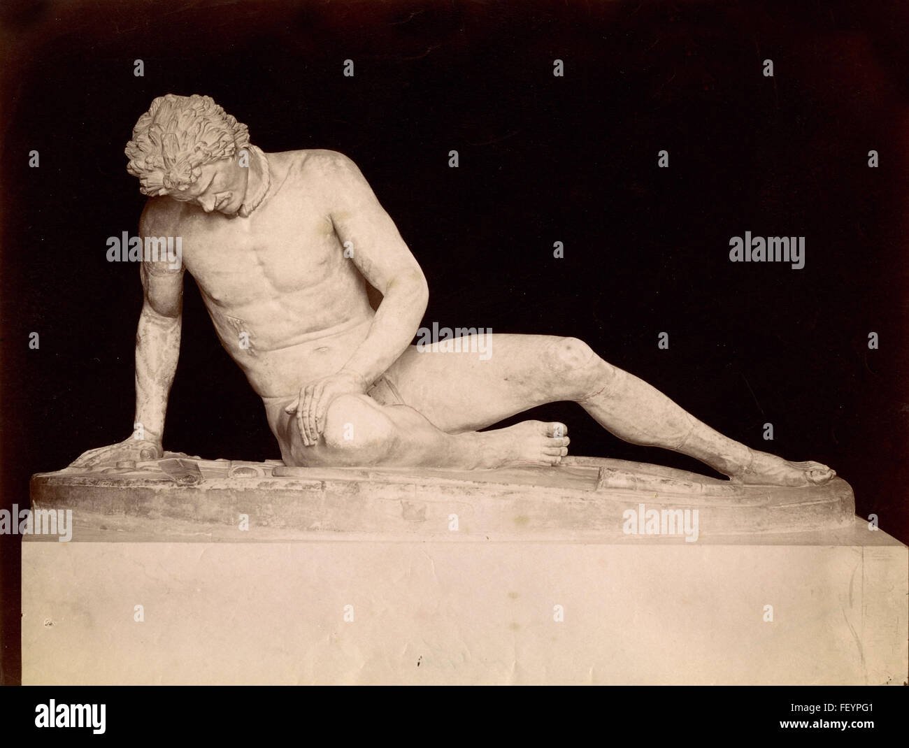 Gladiator muriendo estatua romana Foto de stock