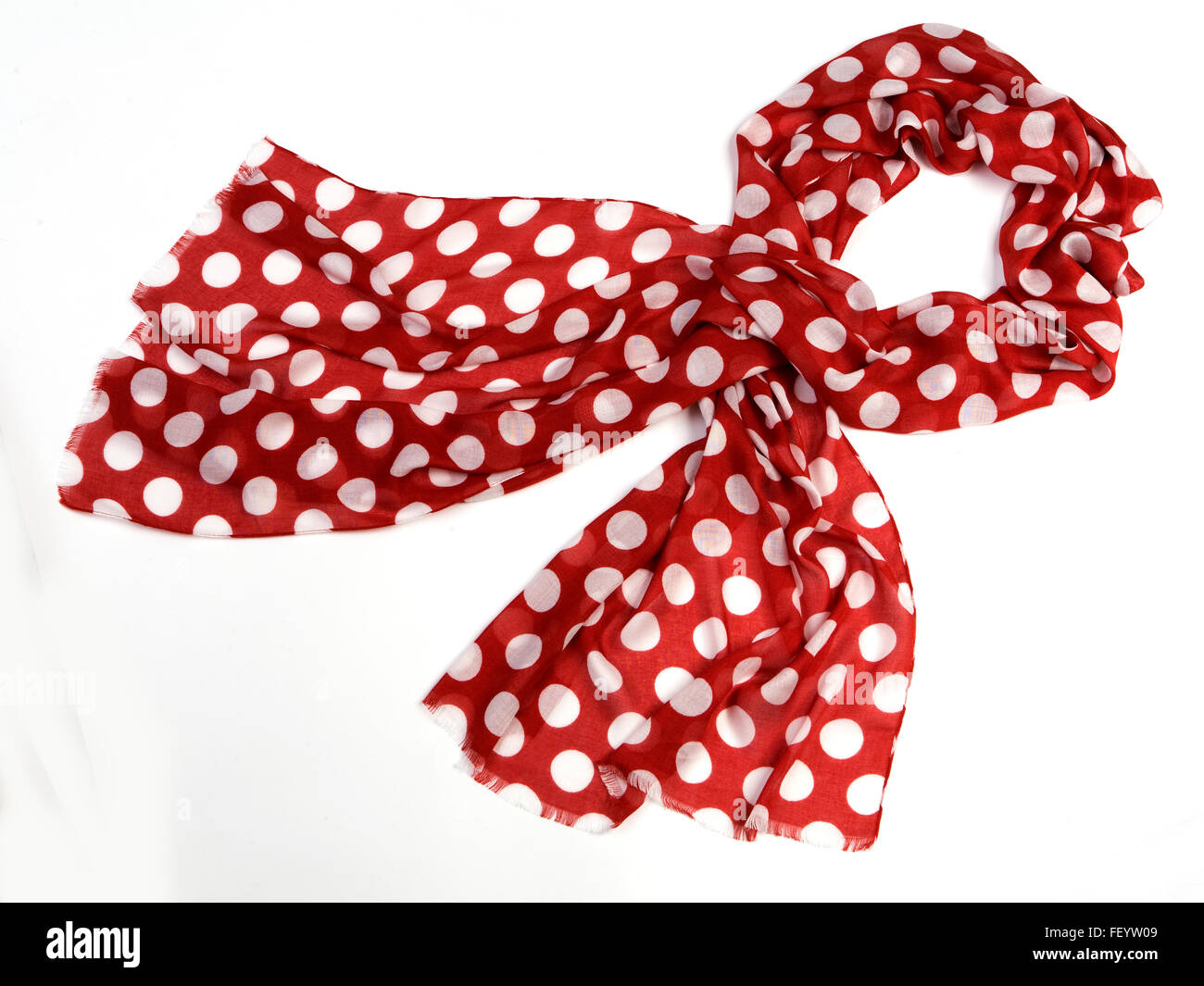 Rojo y blanco pañuelo de seda de lunares Fotografía de stock - Alamy