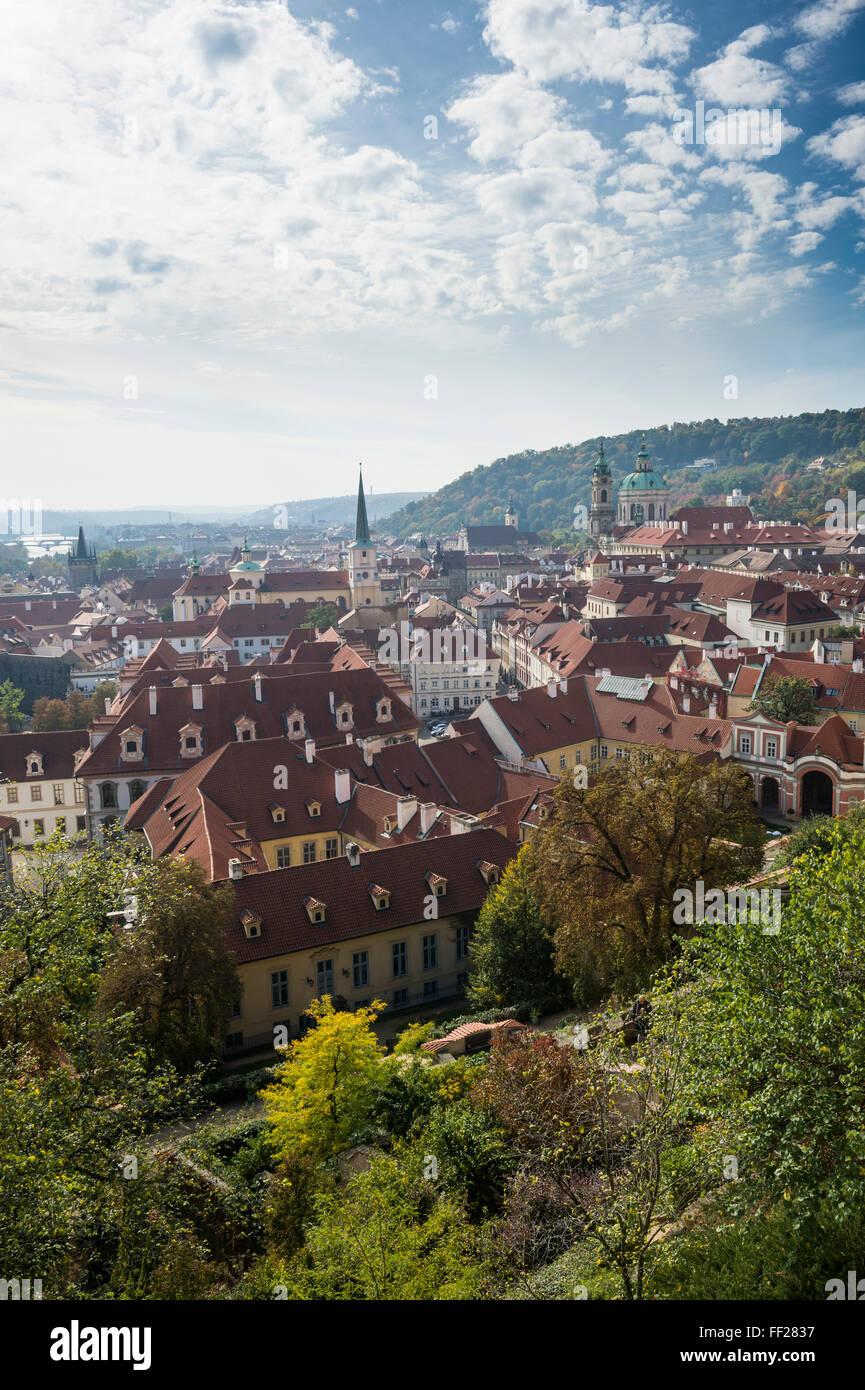 Vistas de Praga desde el castillo de Praga, Praga, República Checa, Europa Foto de stock