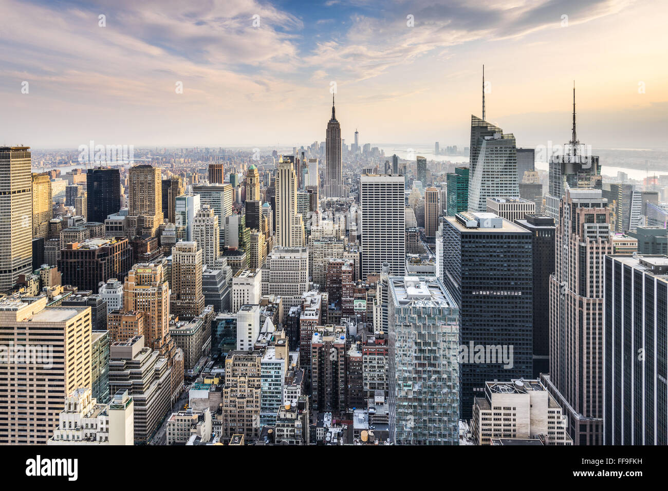 La Ciudad de Nueva York, EE.UU., el distrito financiero de Manhattan skyline. Foto de stock