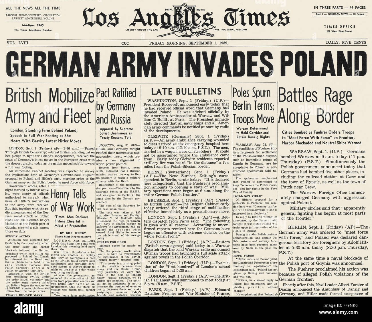 Segunda Guerra Mundial: la invasión de Polonia de 1939. /Nla portada del  Los Angeles Times, 1 de septiembre de 1939, informando de la invasión  alemana de Polonia Fotografía de stock - Alamy
