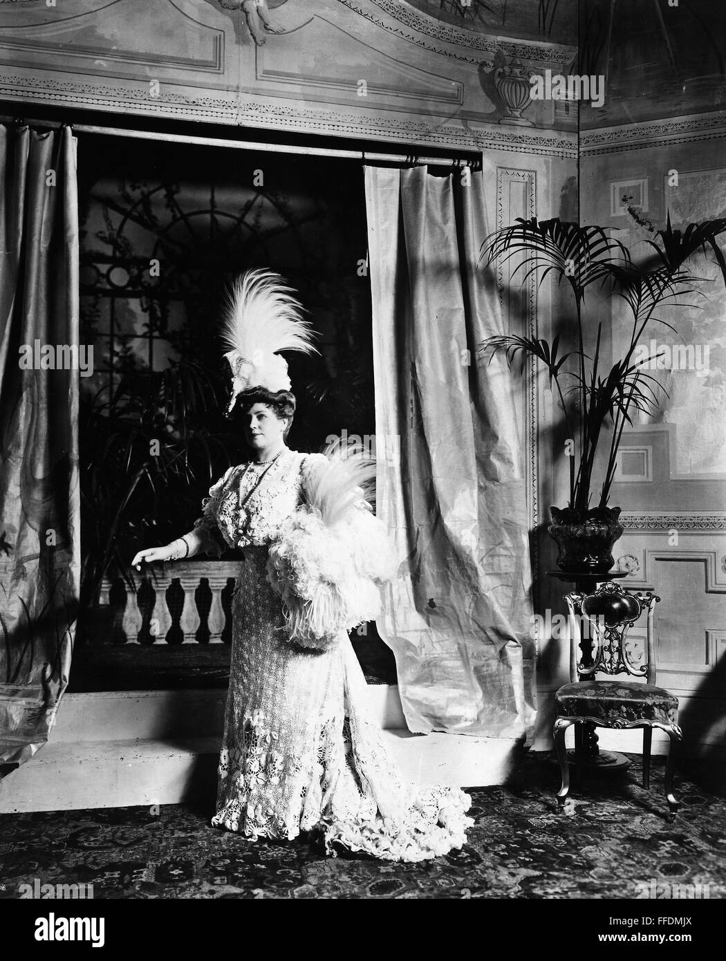 LILLIAN RUSSELL (1861-1922). /NNΘe Helen Louise Leonard. La actriz y cantante estadounidense. Fotografiado 1905. Foto de stock
