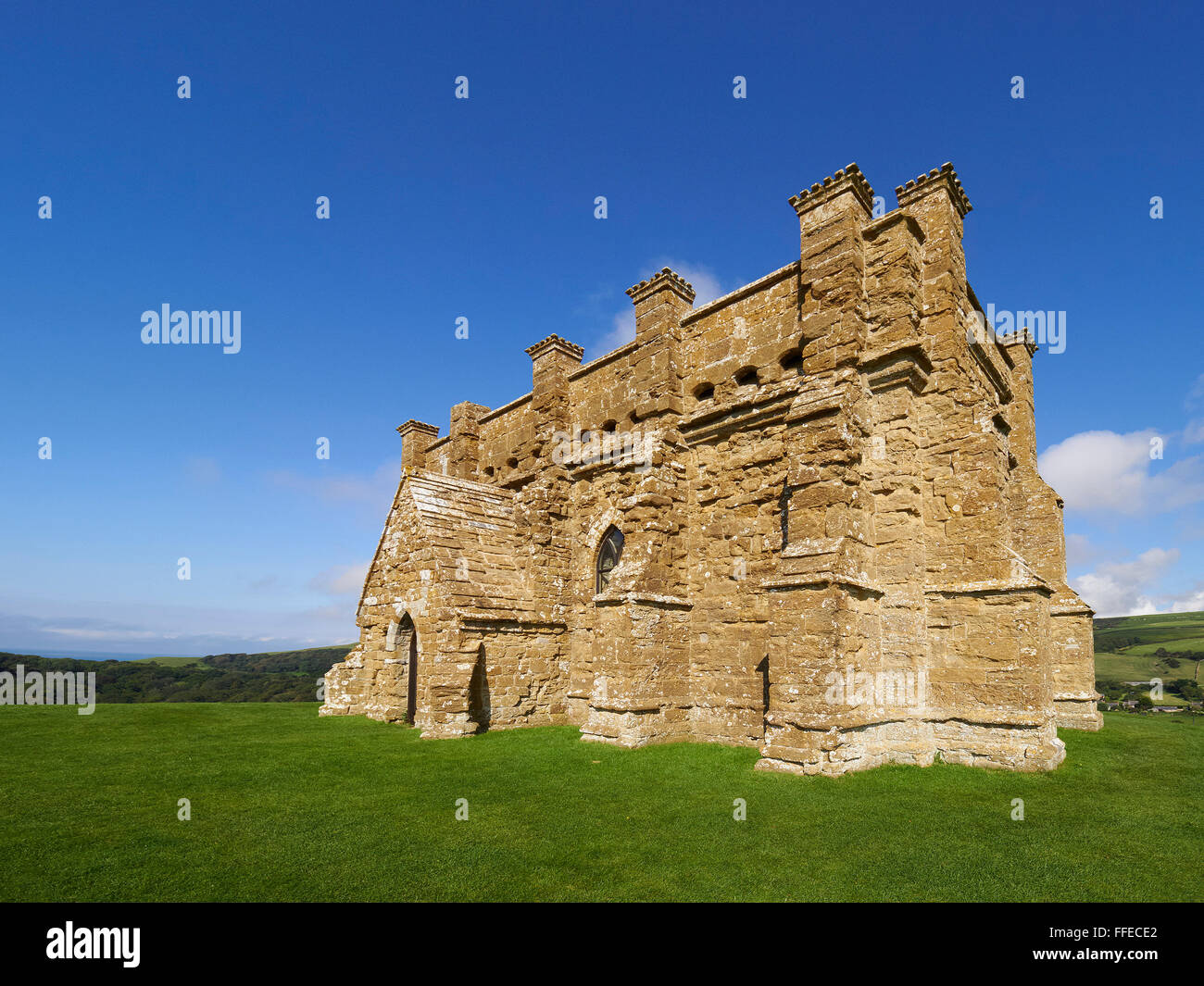 Abbotsbury Dorset en la cima de la colina de la capilla de Santa Catalina, construido por monjes benedictinos Foto de stock