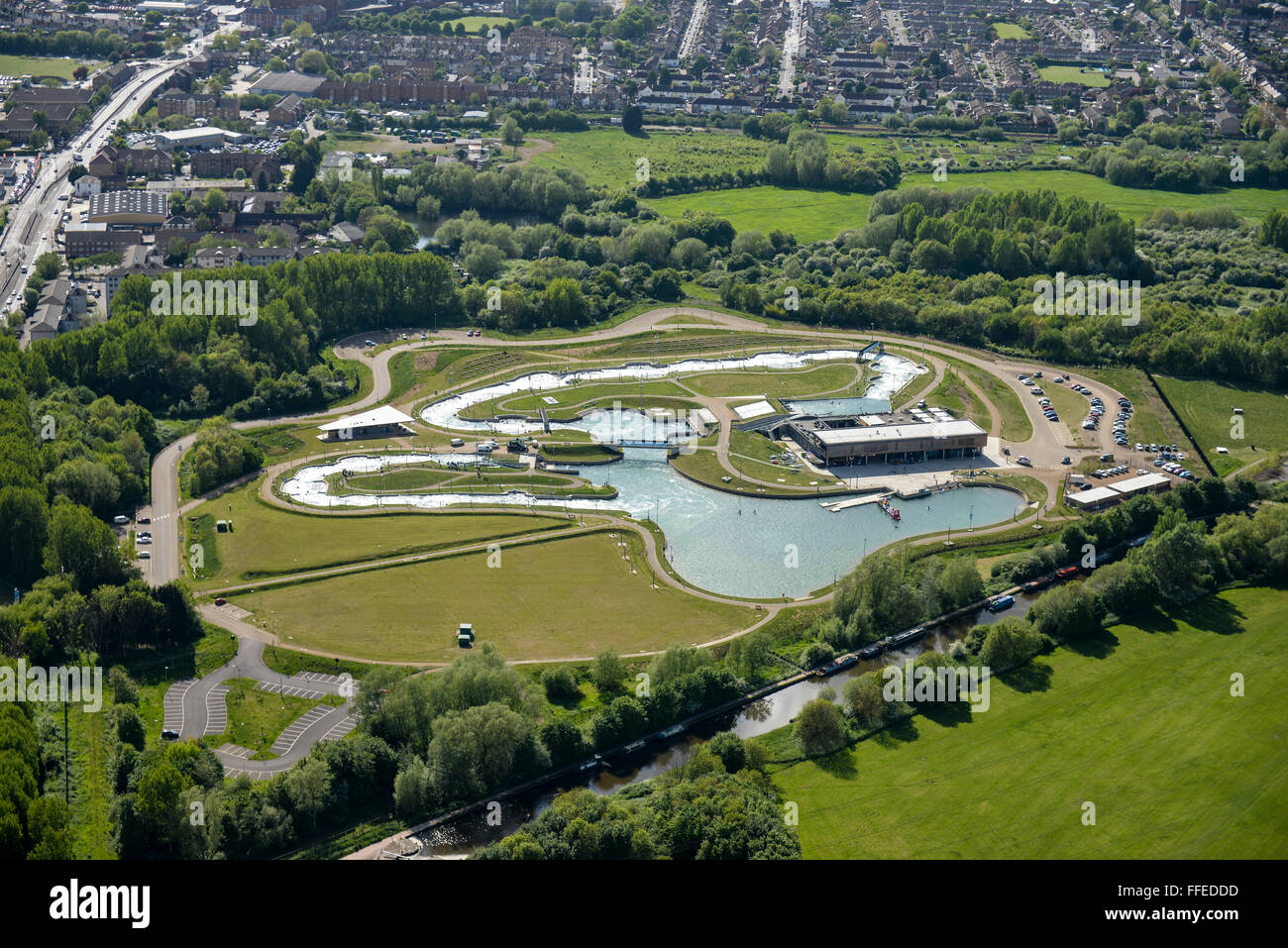 Una vista aérea del valle de Lee White Water Centre, construido para los Juegos Olímpicos de 2012 en Londres Foto de stock