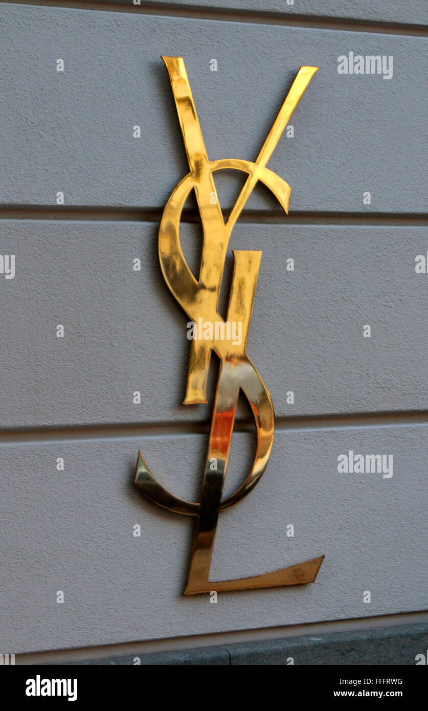 Logo de yves saint laurent fotografías e imágenes de alta resolución - Alamy