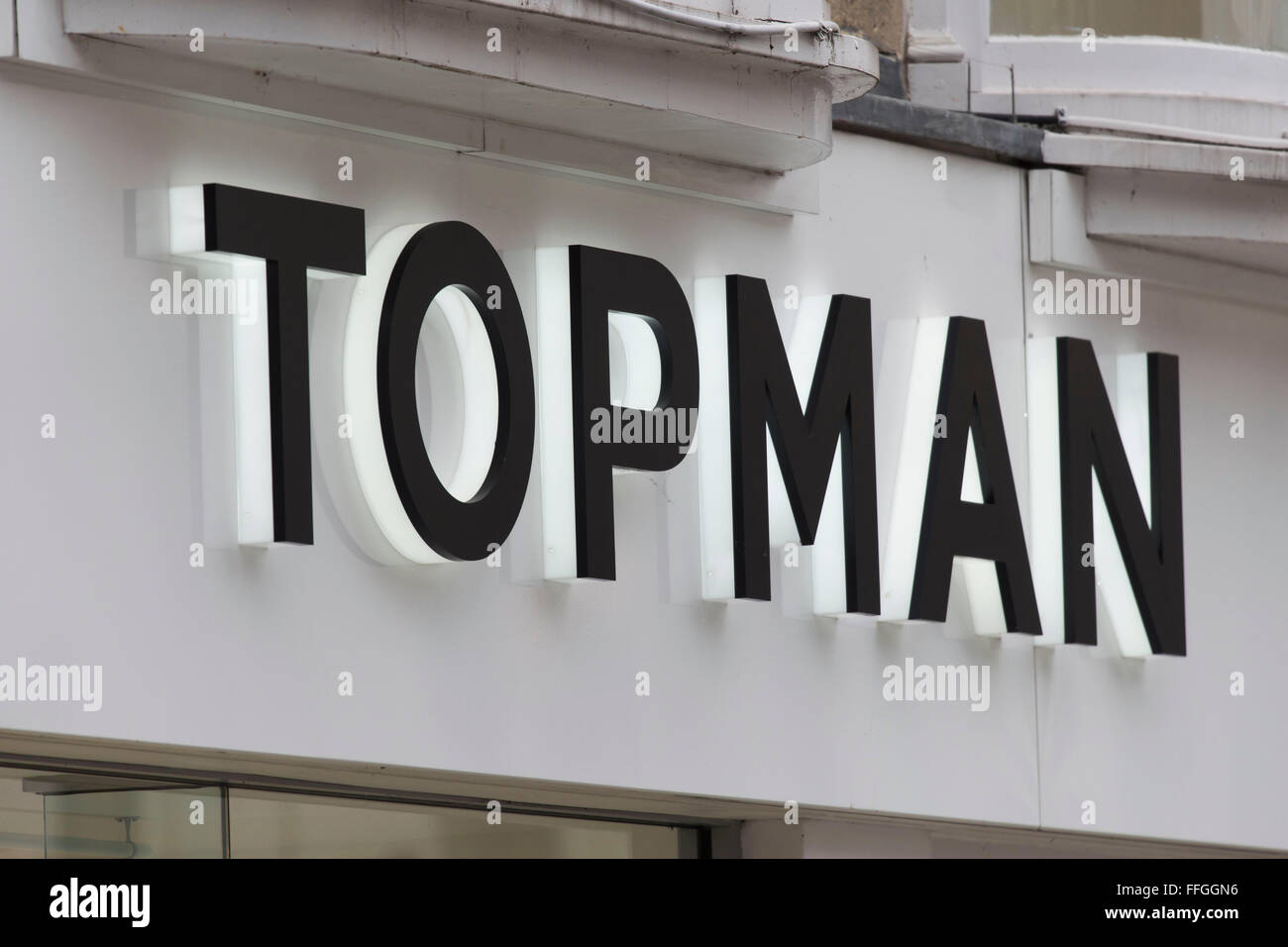 Topman High street fashion store firmar logo Fotografía de stock - Alamy