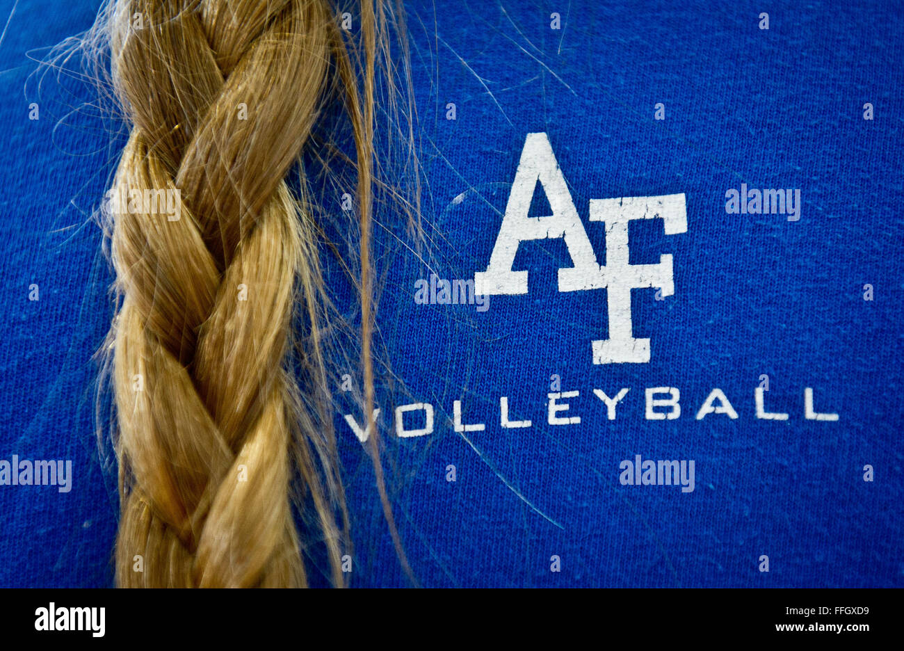 Dieciséis mujeres ensayaron para la Fuerza Aérea equipo de voleibol femenino, y los 11 mejores fueron seleccionados para competir en las fuerzas All-Armed torneo femenino de voleibol en la Estación Aérea Naval Great Lakes, Illinois durante el torneo, el equipo de la Fuerza Aérea competirán contra equipos del ejército, la Marina y la guardia costera y marina. Foto de stock
