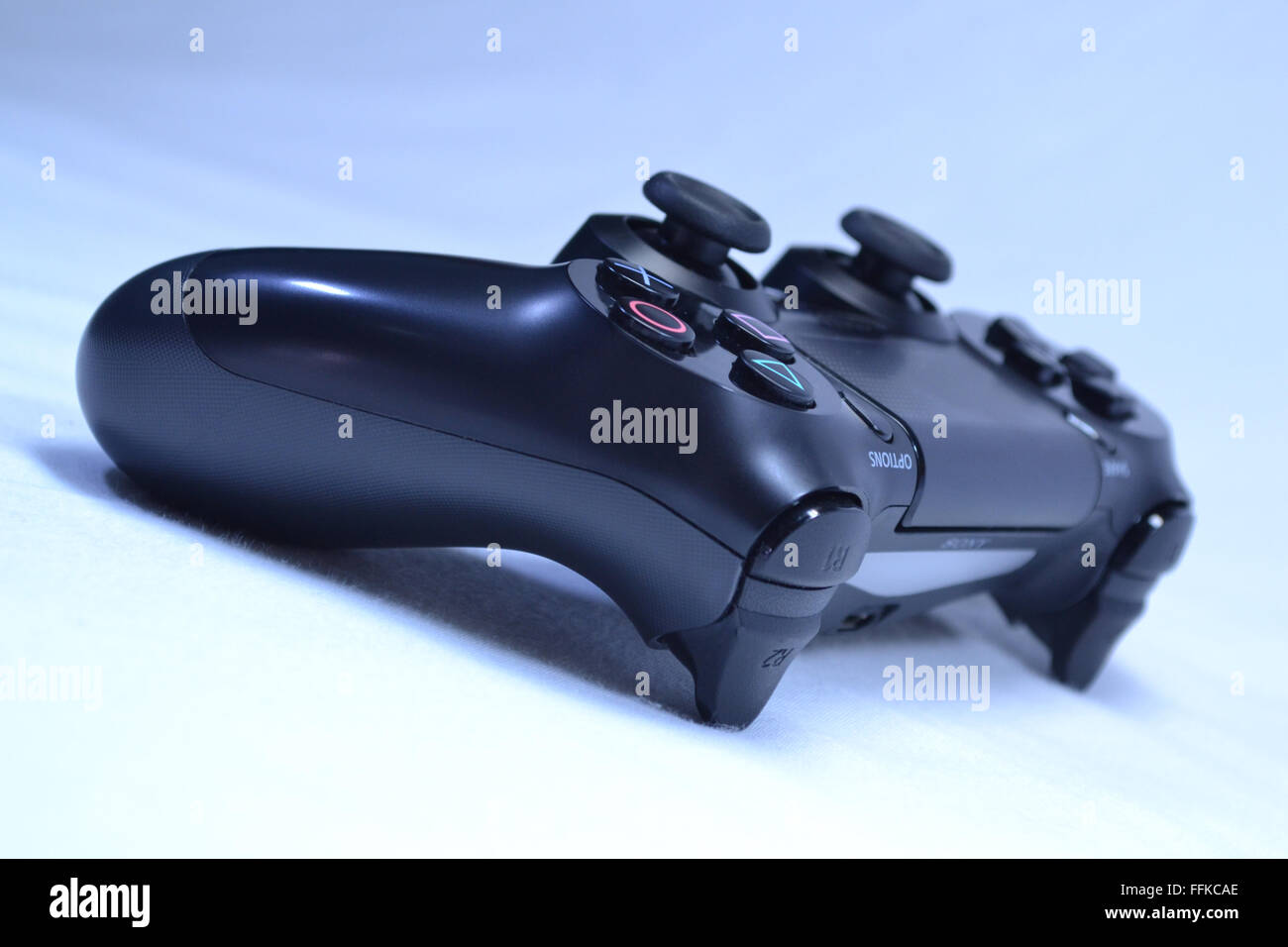 Palanca de mando ps4 fotografías e imágenes de alta resolución - Alamy