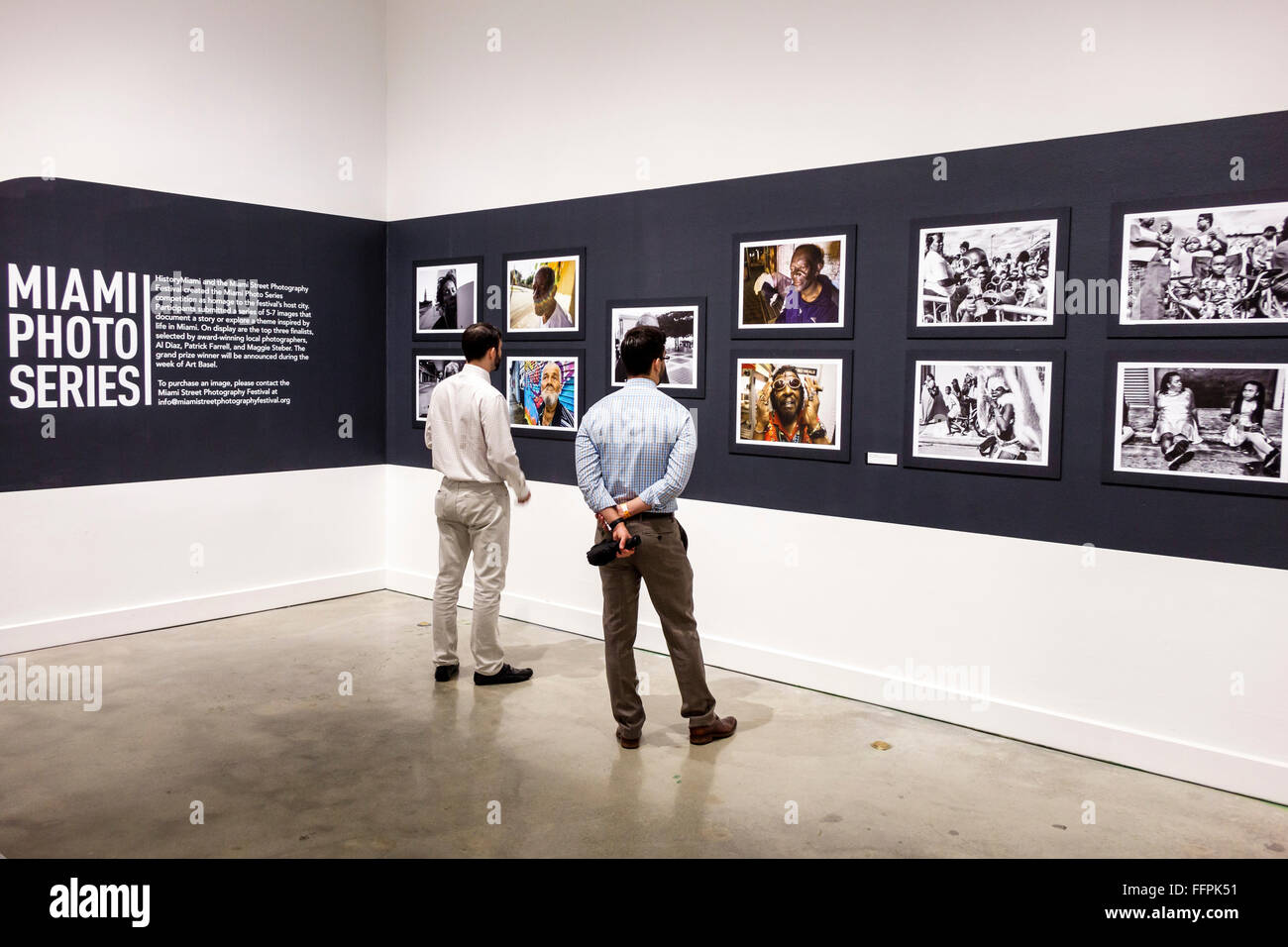 Florida South,Miami,Museo de Historia de Miami,Centro de Fotografía,centro,Festival de Fotografía de Miami Street,interior,galería,fotografías,impresiones,anuncio Foto de stock