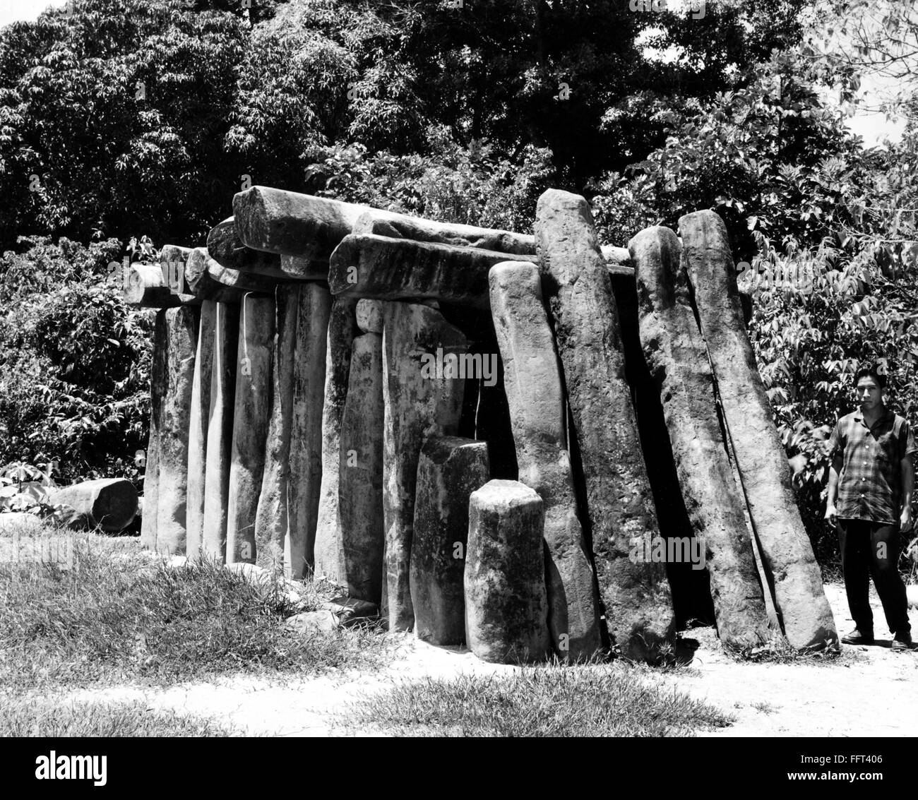 México Tumba Olmeca. /NTomb, olmecas, 800200 A.C. en el Parque de la